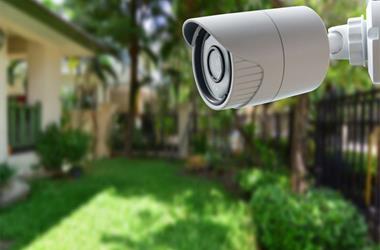 اهمیت توجه به دوربین و سیستم مدار بسته در امنیت آپارتمان مسکونی